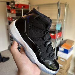 Jordan 11 OG space Jam Size 5y/6.5W