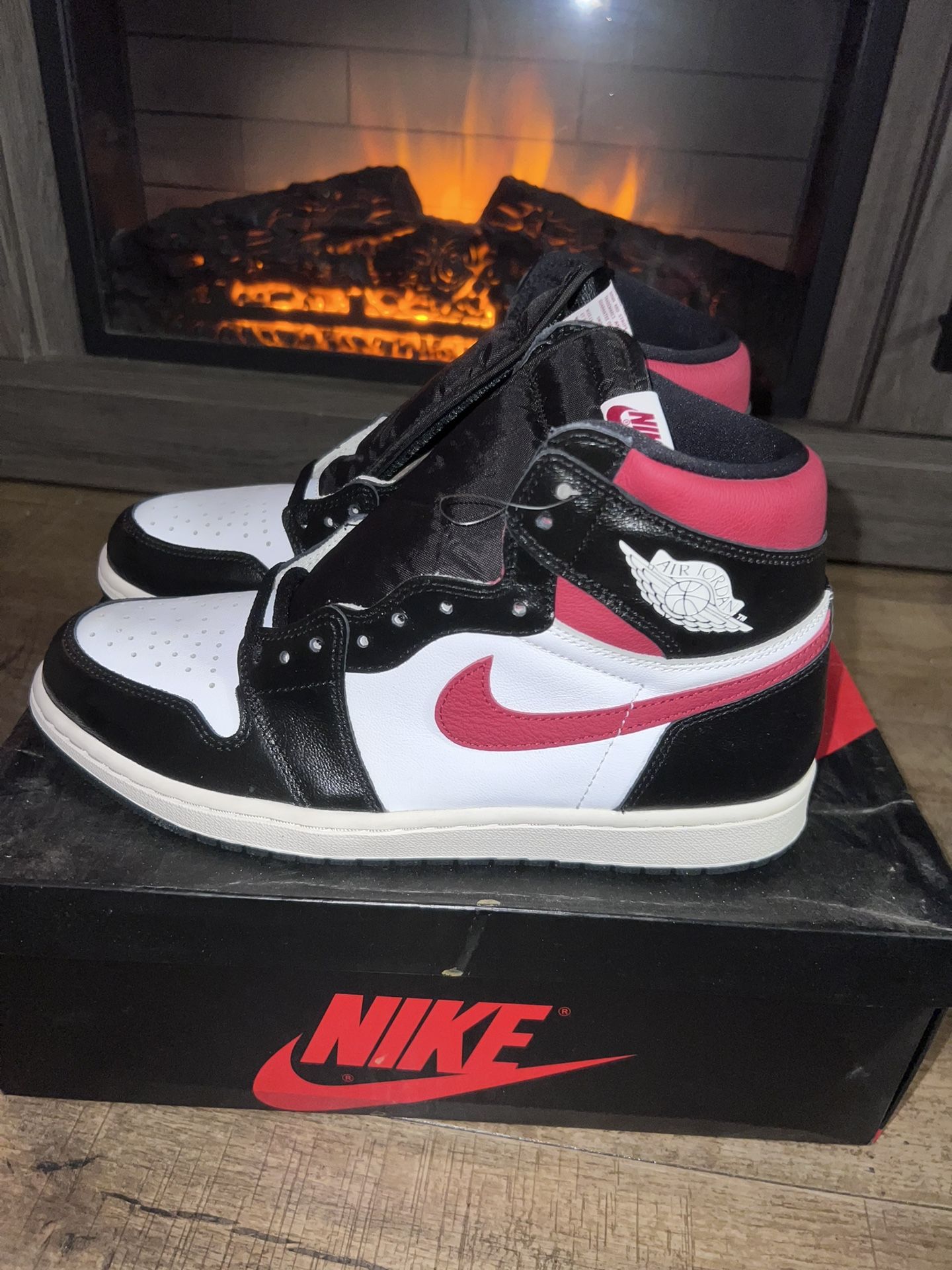 Retro 1 “Gym Red” Size 10