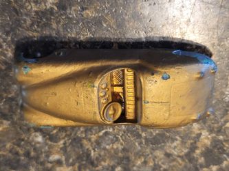 Die-cast gold antique convertible 1940's? car 3"8 long