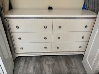 Glamorous dresser and nightstand