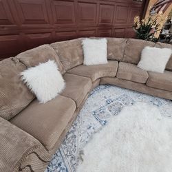 Beautiful Sectional Corduroy Cream Color Totally Deep Clean Good Condition No Stains No Smell Like New Furniture 