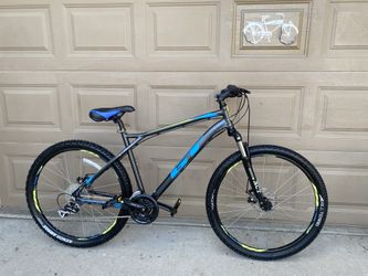 GT Agressor Pro Mountain Bike