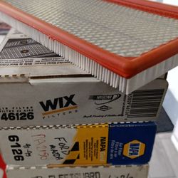FORD-MAZDA 86-2000 PU air filter NAPA 6126