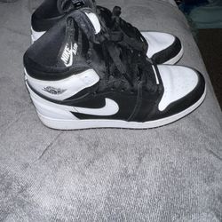 Jordan 1 Black And White High Top Size 7