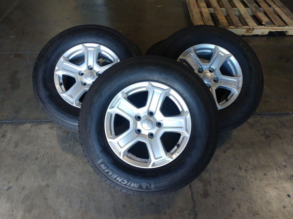 JEEP wheels 2 set of 5 wheels and tires for Jeep 17" and Michelin tires