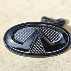 2014-2017 INFINITI Q50 LED FRONT CARBON EMBLEM 