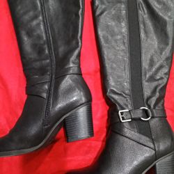 Ladies Boots size 9