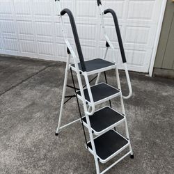 Step Ladder 