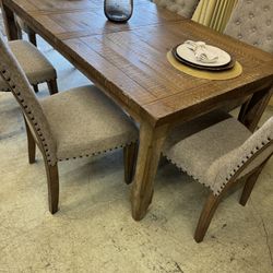 Dining Room Set 