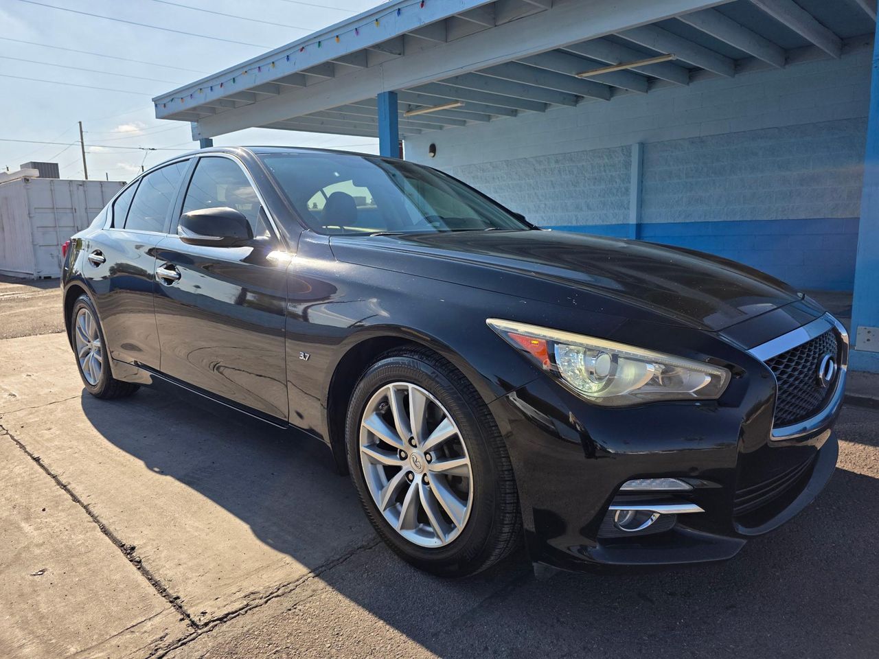 2015 INFINITI Q50