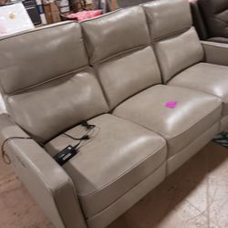 100% Leather Sofas On Clearance. Everything Must Go! 