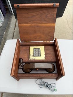 Vintage Paul Nelson Industries ITT push button telephone