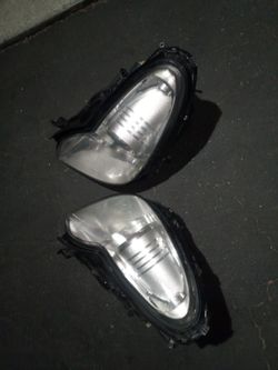 2006-2009 Mercedes Cls500 Headlights With All The Accessories And Light Bulbs Oem.