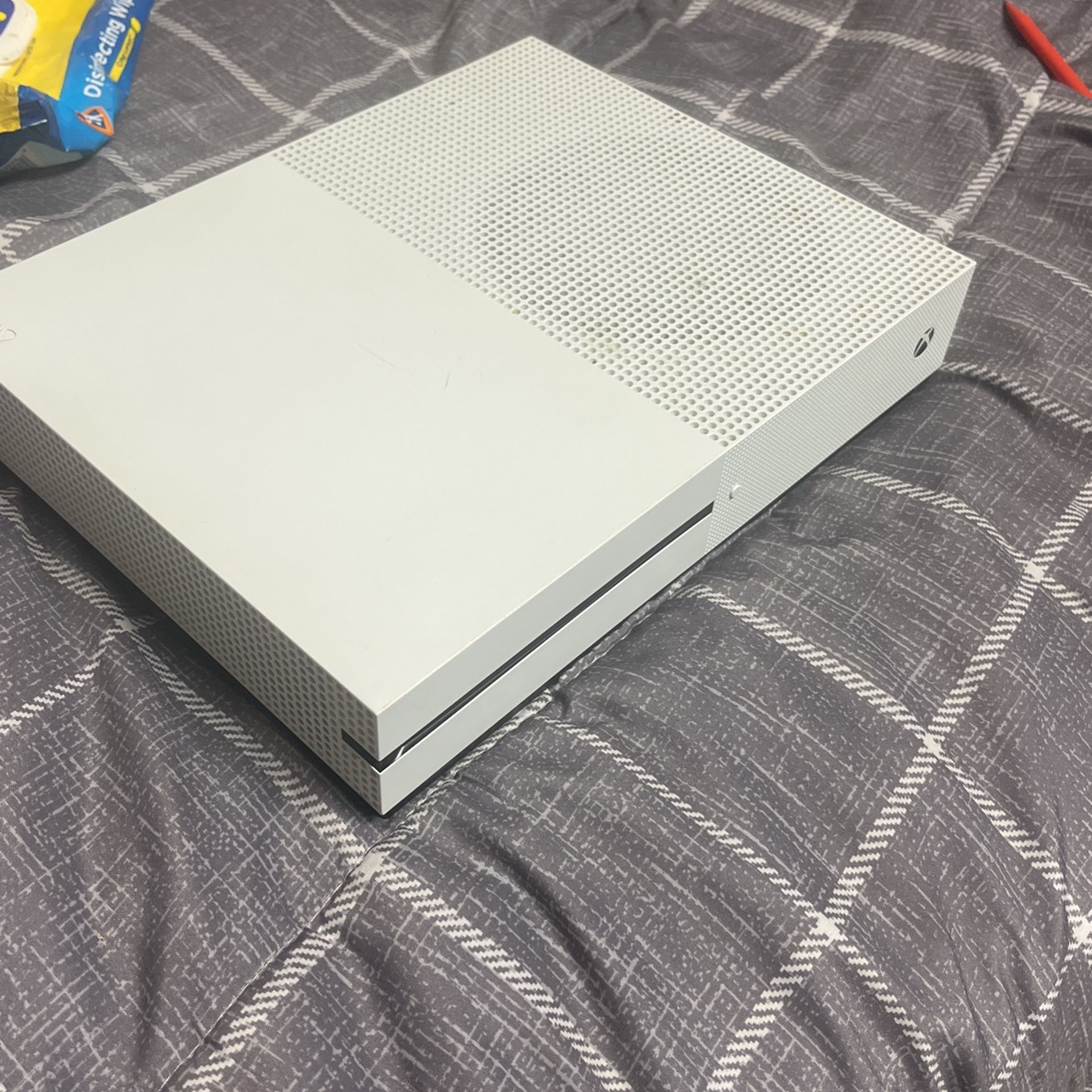 Xbox One S