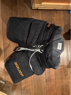 Senior Medium Bauer Hockey Goalie Pants (Used)