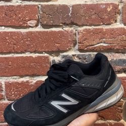 New Balance Black Size 9.5