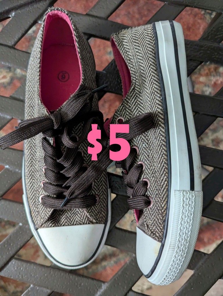 Size 6 shoes from Target