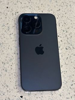 iPhone 15 pro 128GB Blue Tatanium