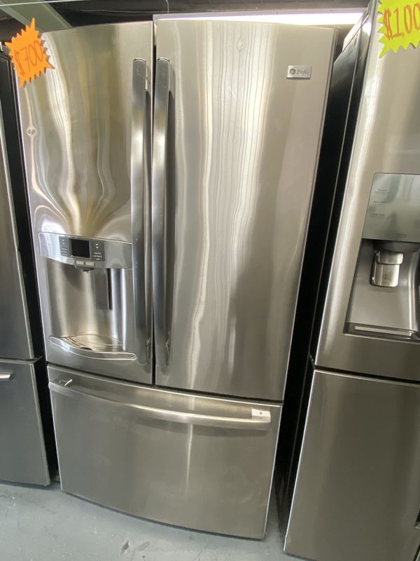 Heir Profile Stainless Steel Refrigerator for Sale in Los Angeles, CA