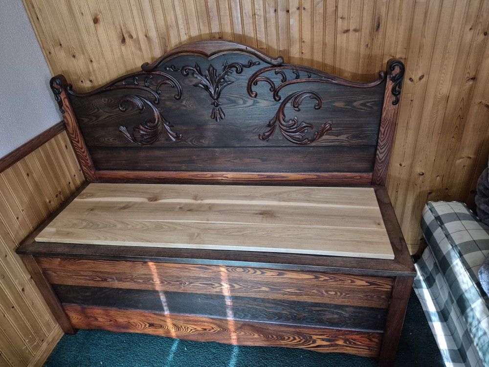 Custom Sitting Bench/Hope Chest