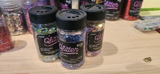 100 Glitter And Stones 