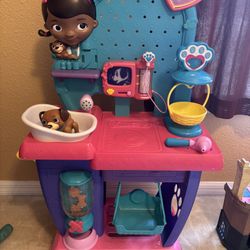 Doc Mcstuffins Vet play Set