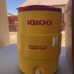 10 Gallon Igloo Coolers