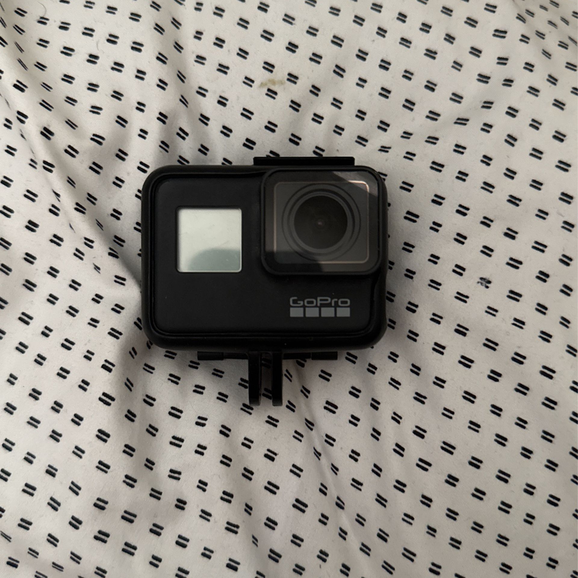 GoPro Hero 7 (No SD Card)