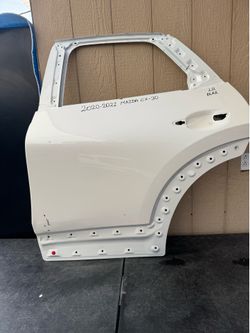 2020 2021 2022 MAZDA CX-30 LEFT REAR DOOR OEM USED