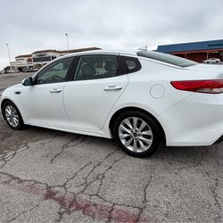 2016 KIA Optima