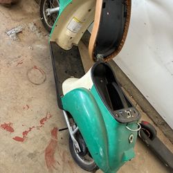 Battery Powered Vespa Pocket Mod 
