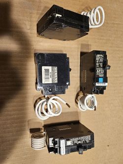 SIMENS 15A AFCI Breaker 
