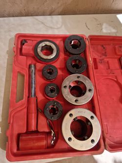 Pipe threading kit complete