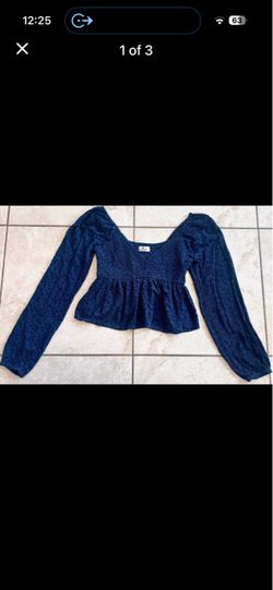 Hollister Adorable Flowy Blue Long-sleeve Smocked Bust Babydoll Top, LIKE NEW~Size Small, $48 retail