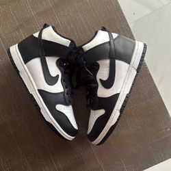 Nike Dunk High Retro