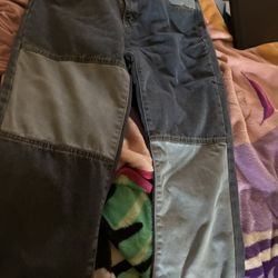Womans Patched Jeans 