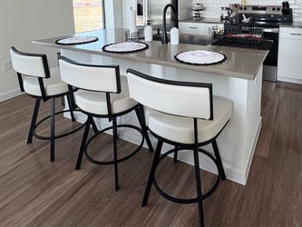 Island Chairs/Stools