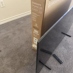 Samsung AU8000 50" Class HDR 4K UHD Smart LED TV