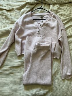 Women’s Tops & Bottoms (XL)