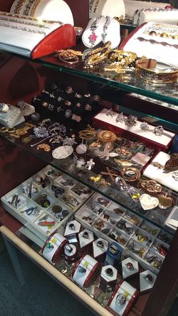 Estate Fine Jewelry location is in Farmington