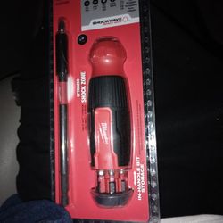 Milwaukee Screw Driver