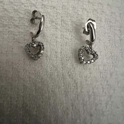 14kt Gold Diamond Heart Earrings 