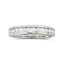 Engagement Ring and Wedding Band 2700$ Retail Value