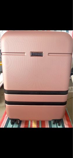 Pink London Fog Travel Suitcase