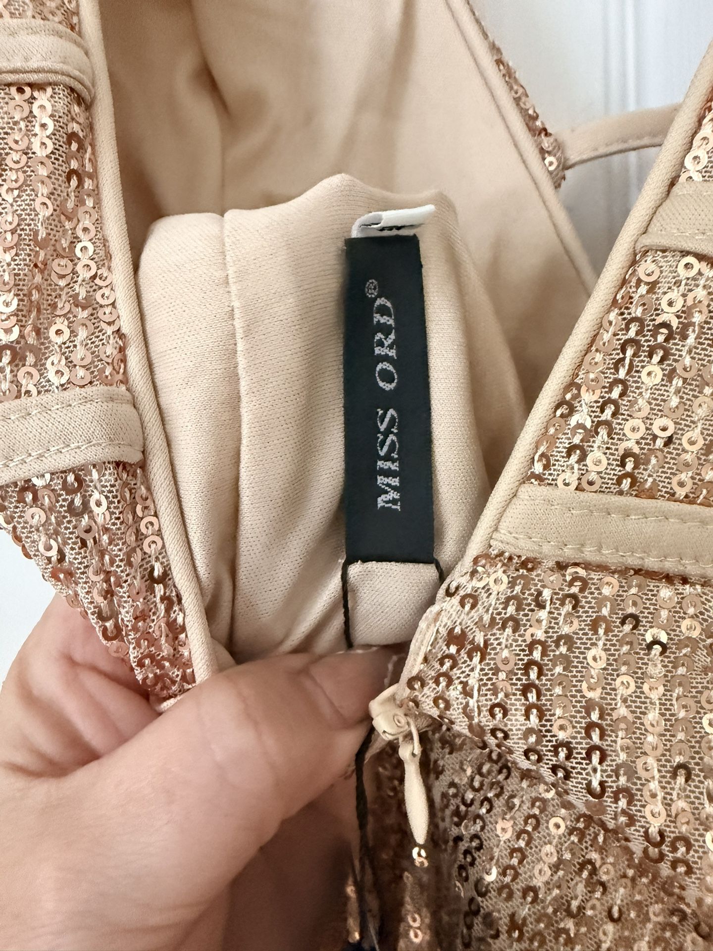 Miss Ord Rose Gold Sequin V-Neck Slit Maxi Dress