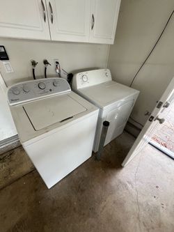 Washer and dryer/ fridge
