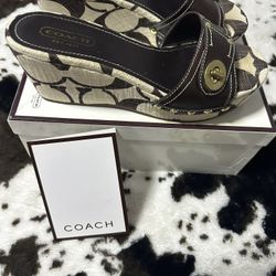WOMEN COACH PLATFORM EMILIE BROWN & BEIGE HEELS