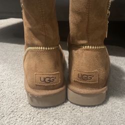 UGG USA 5