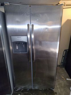 Frigidaire Side-by-Side Stainless Steel Refrigerator