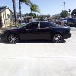 Pontiac 08 Grand Prix 